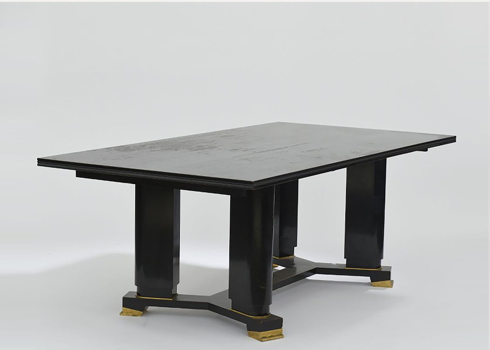 large table hugues furniture maisonleleu.jpg